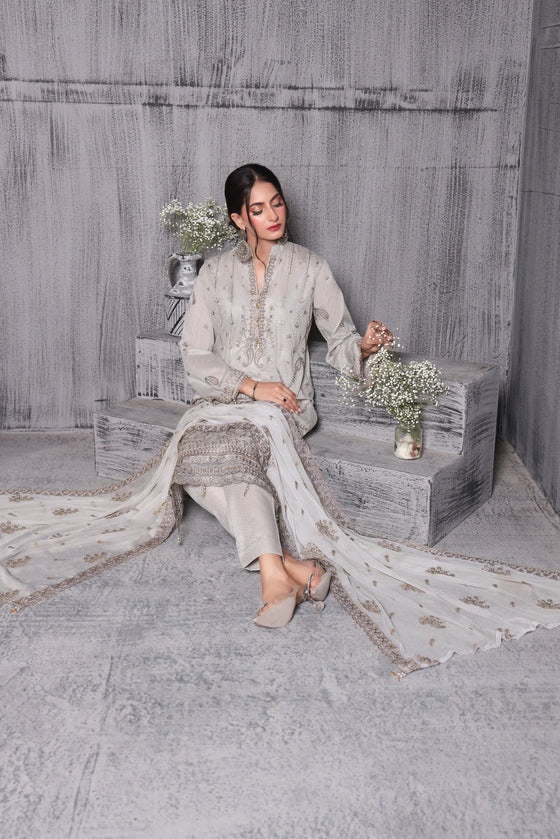 KAHANI CHAPTER-2-LUXURY EXCLUSIVE JACQUARD FESTIVE EDIT-3pc Unstitched